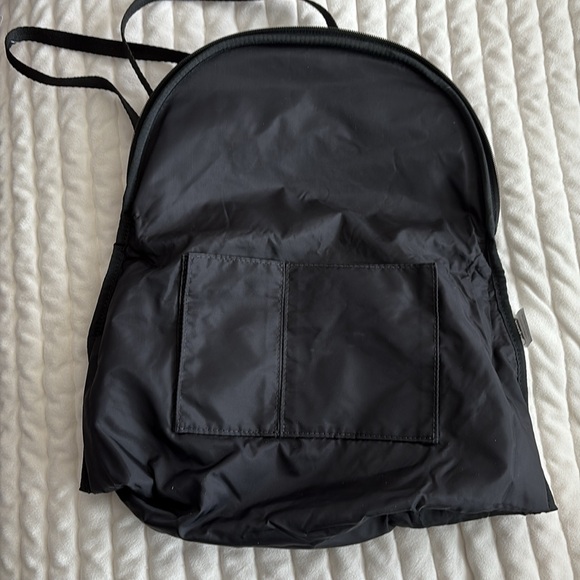 NWT Lesportsac Black Crossbody Shoulder Bag with Snakeskin Textured Fabric - Picture 9 of 9